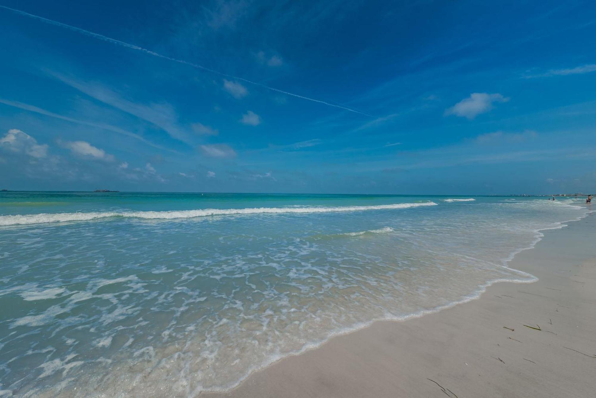 Intercoastal Beach Suite Клируотер Экстерьер фото